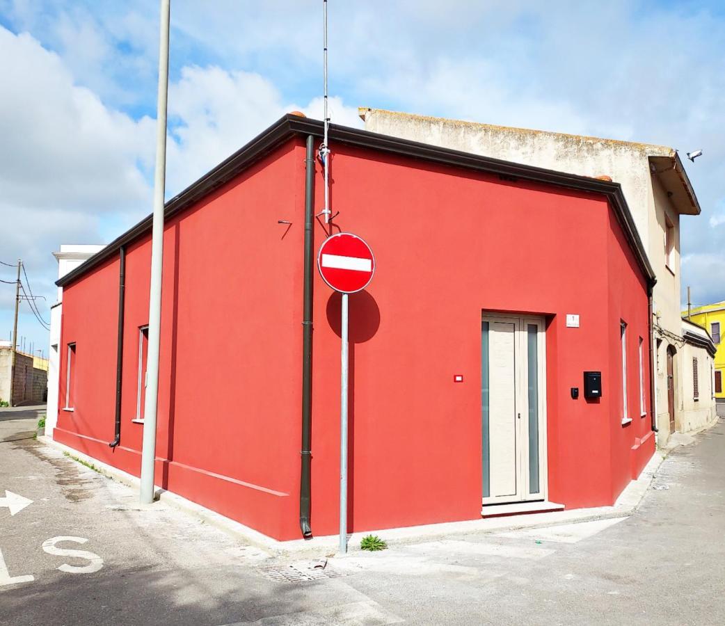 Red House Villa Cabras Bagian luar foto